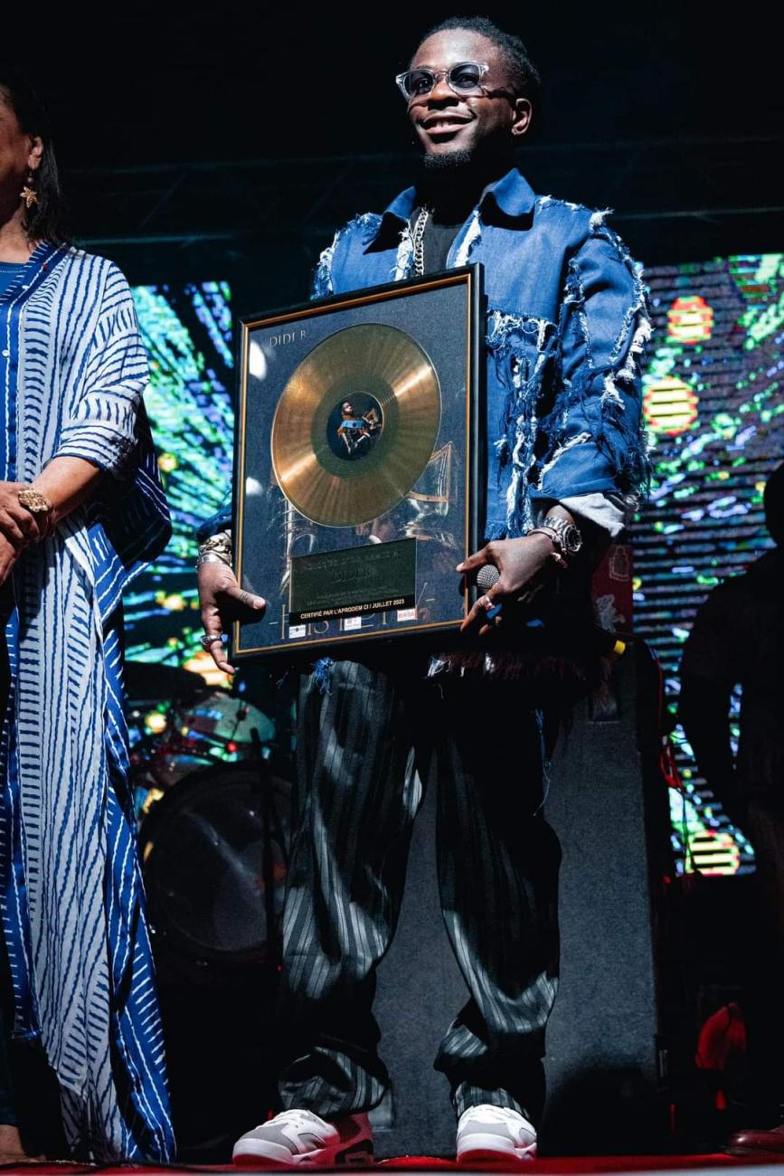 Didi B disque d'or