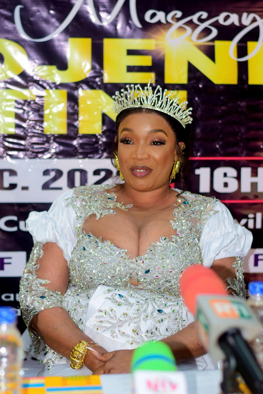 LONSSELA : Madjeine Fitini en concert live au palais de la culture