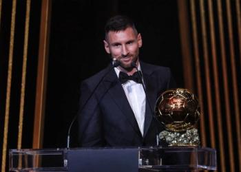 Lionel Messi Remporte le Ballon d'Or 2023 : Huitième Couronne pour le Maestro Argentin