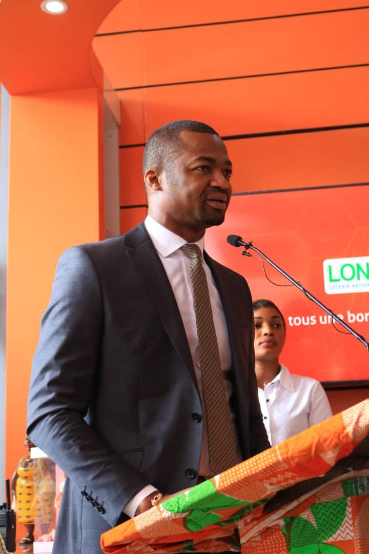 Marlène Kouassi Kany, Miss CI 2022, offre une école de 6 classes à Aboisso grâce aux Fondations LONACI ET COMICI